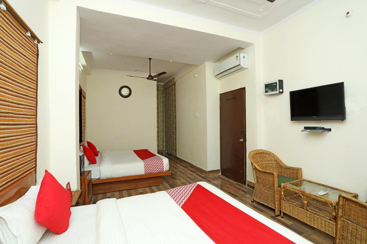 Hotel Saptrishi Rishīkesh Exteriör bild